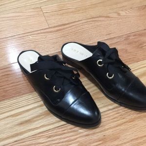 Nine West size 7 loafer slides never worn